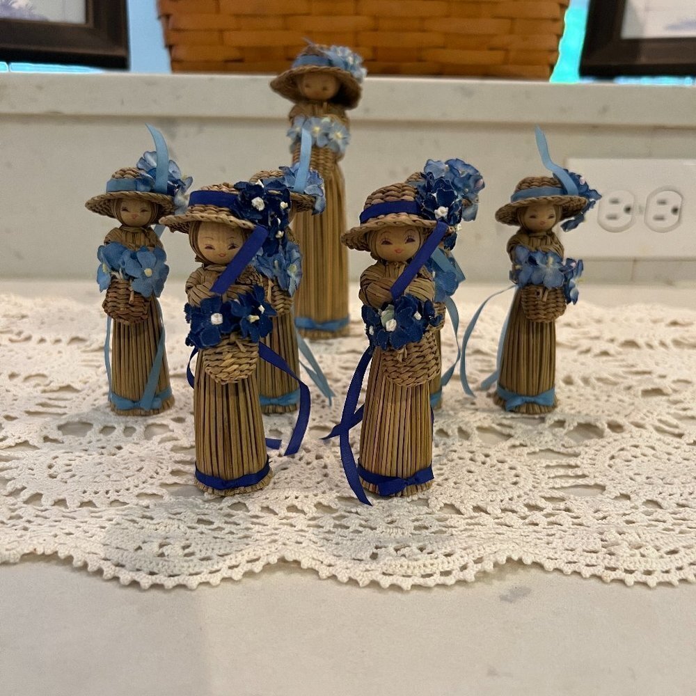 7 Vintage Rush straw dolls Made in Korea